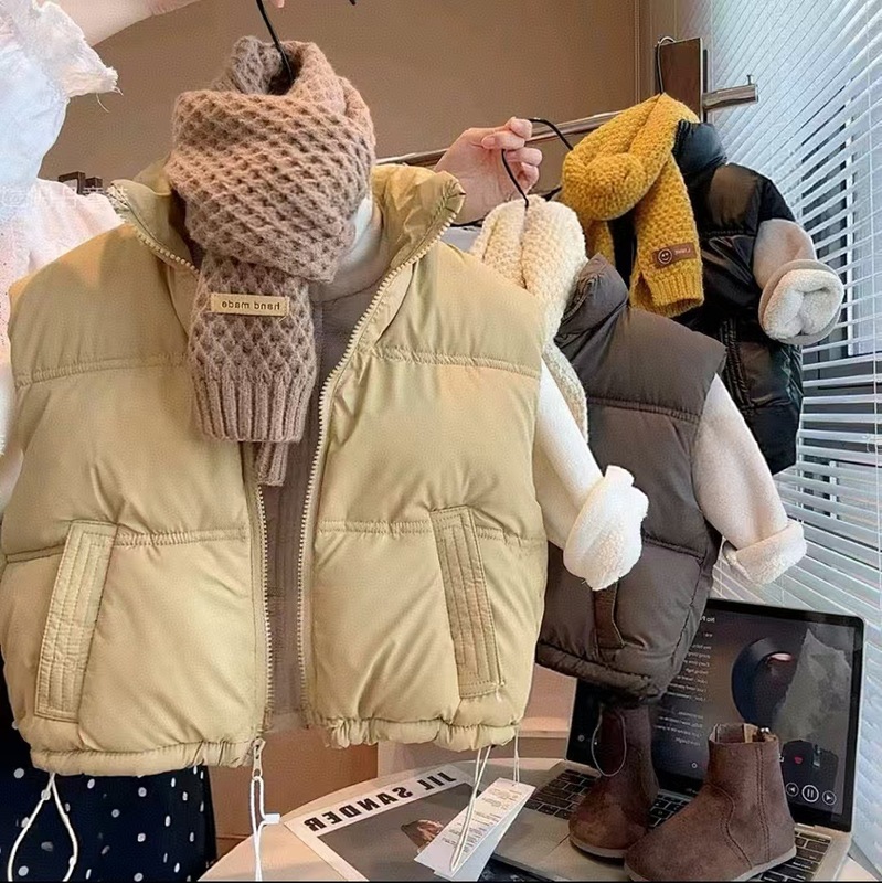 Autumn and Winter Kidsren's Stand-Up Collar down Cotton Vest, Medium and Large Kidsren's Casual Warm Lambskin Vest for Boys and Girls, Kidsren's Clothing