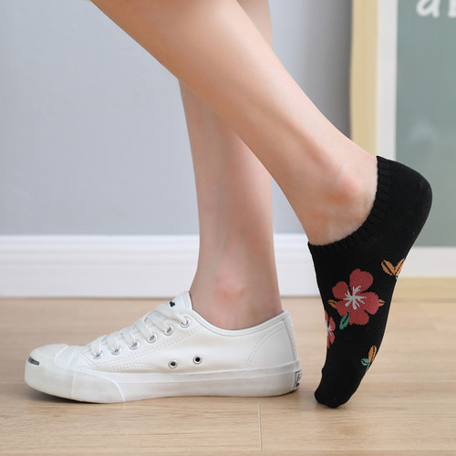 Spring and summer socks for women ins trendy boat socks thin small flower shallow mouth socks sweat-absorbent and breathable women's invisible socks