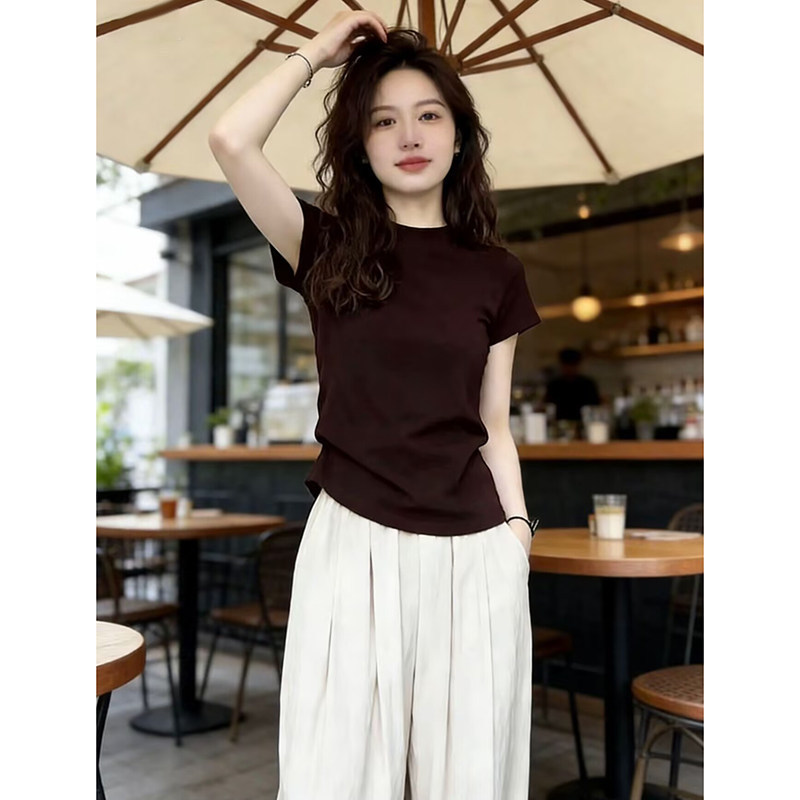 Brown Straight-Shoulder Short-Sleeve T-Shirt for Women, 2026 Summer New Style, Round Neck, Pure Cotton, Slim Fit, Fashionable and Versatile Top