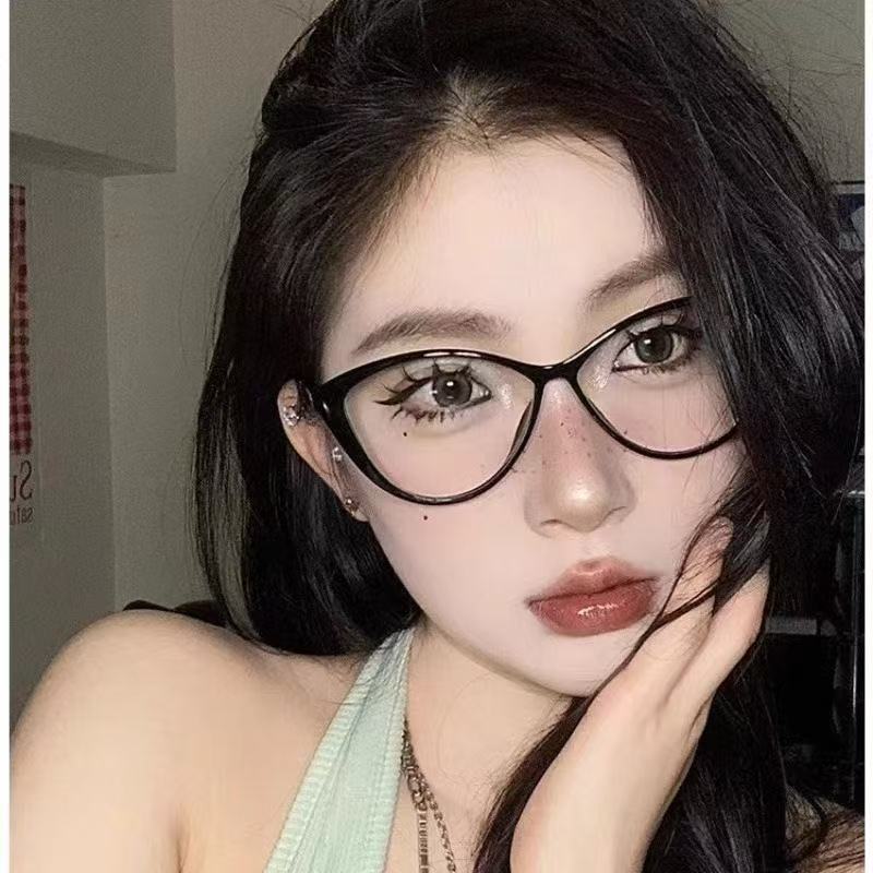 Versatile Minimalist Retro Eyeglass Frames, European American Cat-eye Trend, Anti-blue Light Flat Glasses Women, Simple And Stylish, Suitable_voghion.com