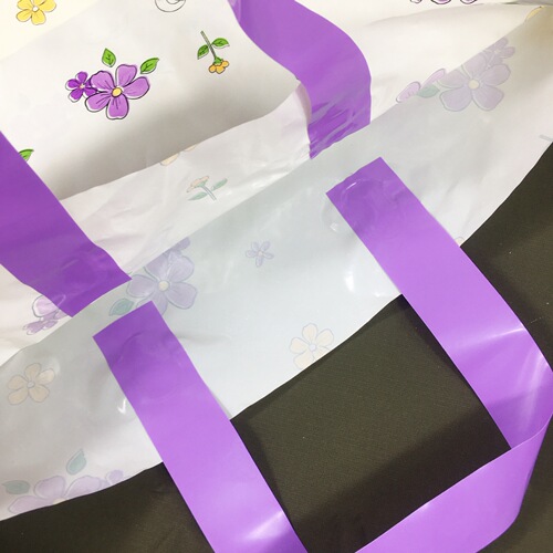 PE plastic shoulder bag with logo printing for gift packaging, suitable for women's and children's clothing stores, shopping bags