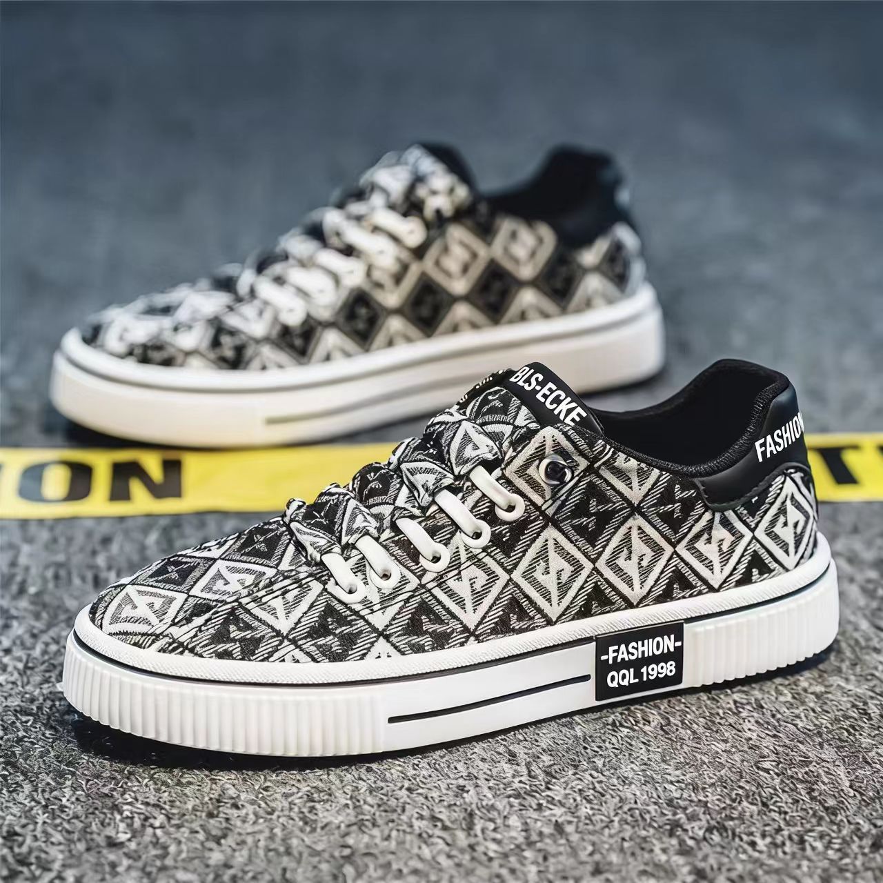 Zapatos de lona de moda para hombres, zapatos de skate para hombres, zapatos casuales simples transpirables y cómodos, zapatos de hombre transfronterizos. image 4