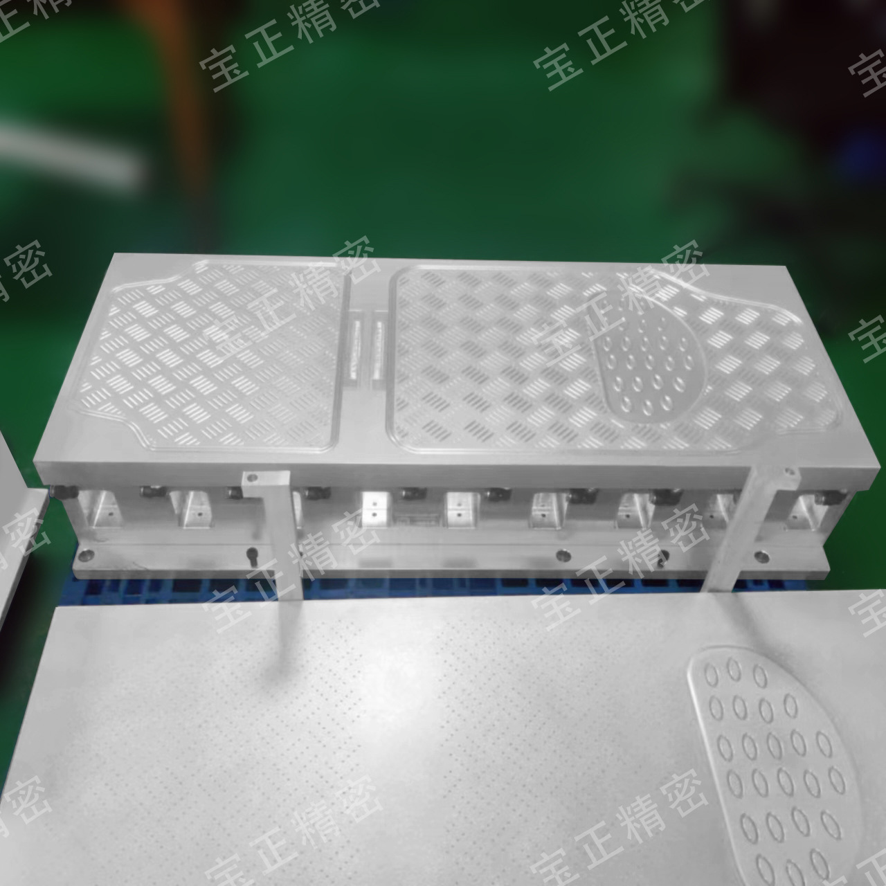 源头厂家加工定制吸塑铝模电子托盘正负压汽车脚垫成型冲切上下模