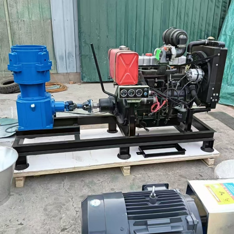 四缸柴油机款饲料颗粒机 210型玉米麦麸饲料造粒机麸皮饲料挤压机