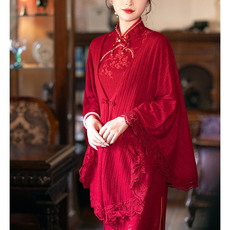 Red Shawl Paired with a Cheongsam for a Toast, Bride's Outerwear Knitted Cardigan Jacket to Cover and Slim, Chinese Style Festive Red Shawl Paired with a Cheongsam for a Toast, Bride's Outerwear Knitted Cardigan Jacket to Cover and Slim, Chinese Style Festive