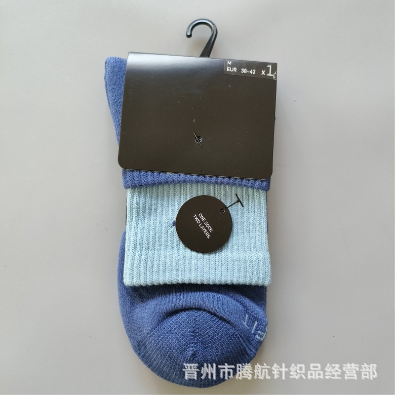 蘇万ナイキの靴下のカラーの二重は男女の中で長い筒のタオルの底のスポーツの靴下をつなぎ合わせてバスケットボールの靴下を走ります。