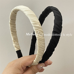 Elegant Headband with Sweet and Forest Style Hairpin, Silk-Faced Pleated Headband, Versatile for Outings, Exquisite and Ethereal Hair Accessory