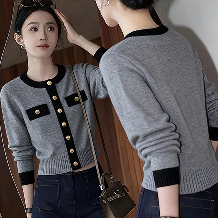Gray Metal Buckle Round Neck Knitted Cardigan for Women 2025 Autumn and Winter New Style Short Stylish Top for Petite Women Gray Metal Buckle Round Neck Knitted Cardigan for Women 2025 Autumn and Winter New Style Short Stylish Top for Petite Women