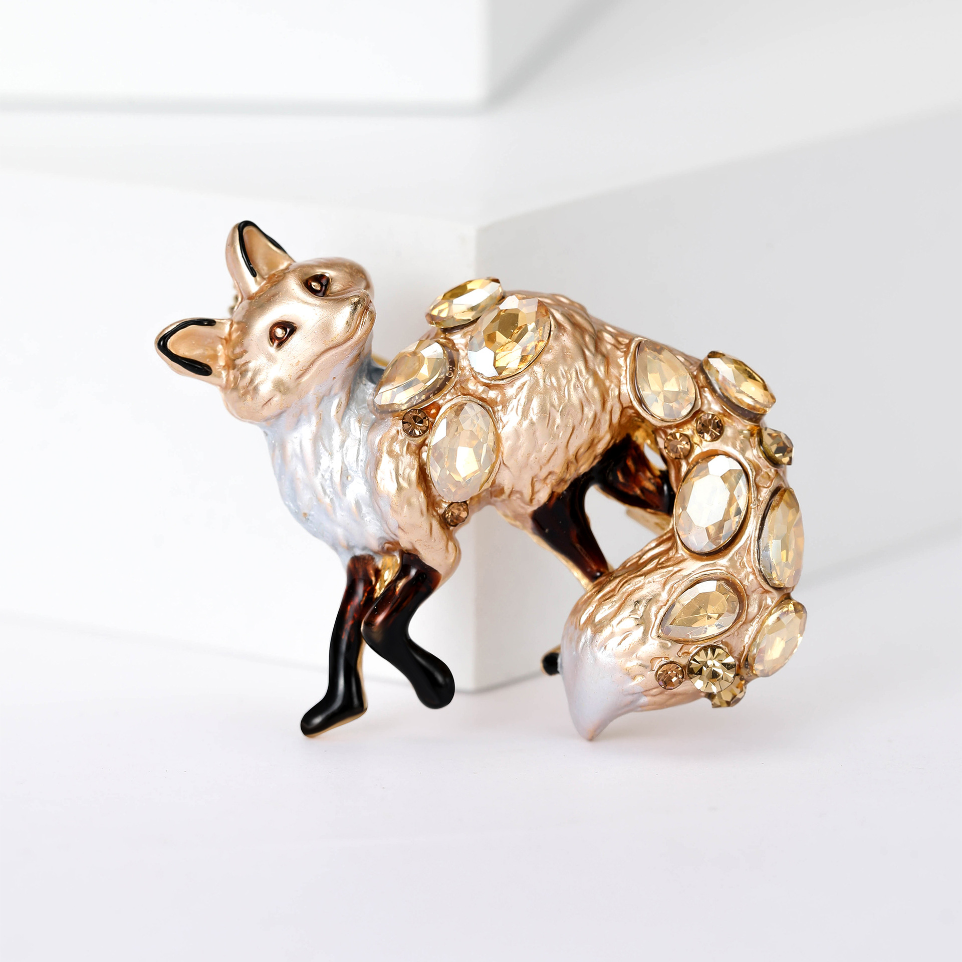 15g Weight Brooches Classification Holiday, Banquet Occasion Alloy Material Fox Pattern Women's Gender Casual, Elegant, Lady Style Casual Elegant Lady Pin Fox Alloy Women's Brooches 12