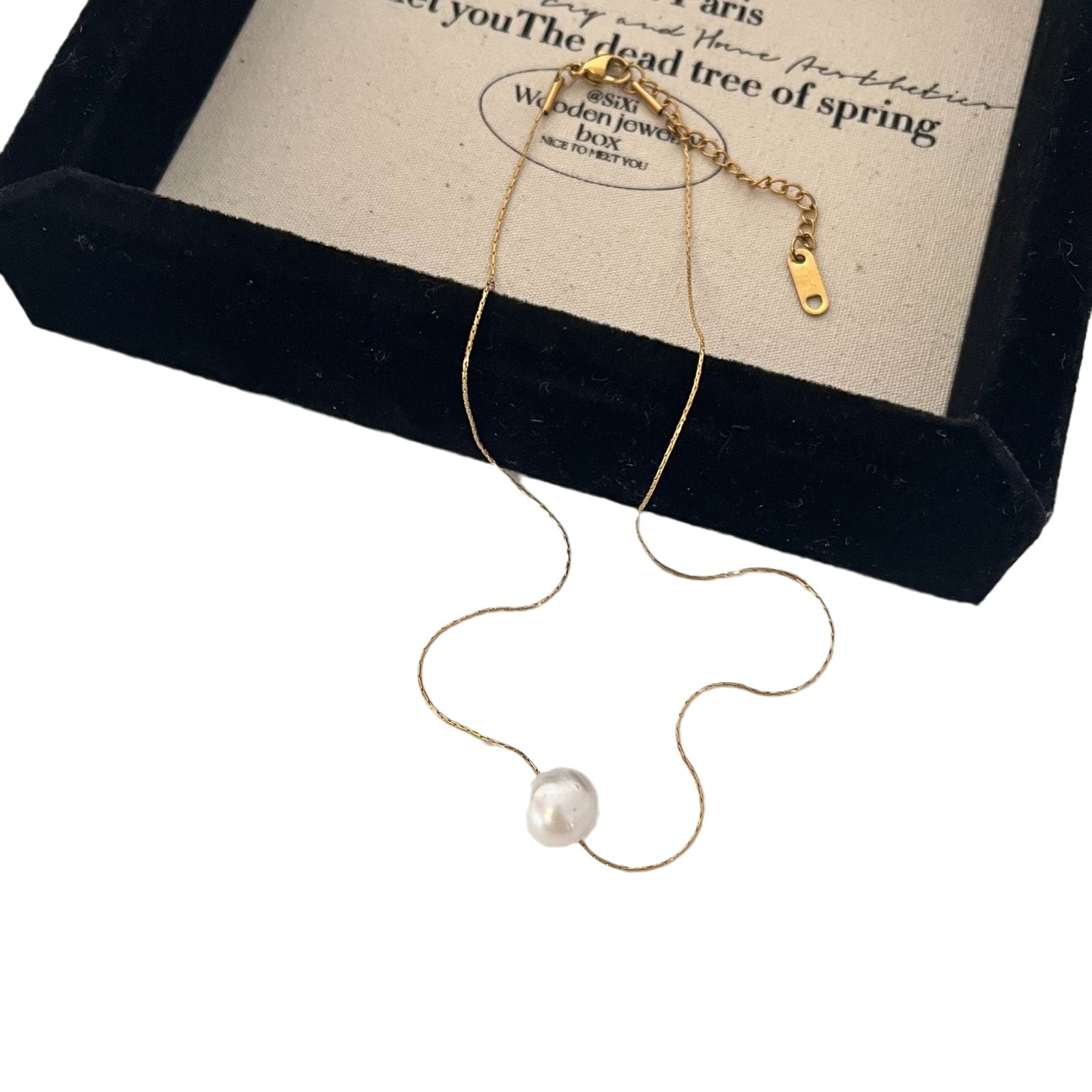 Fashionable universal small design retro necklace