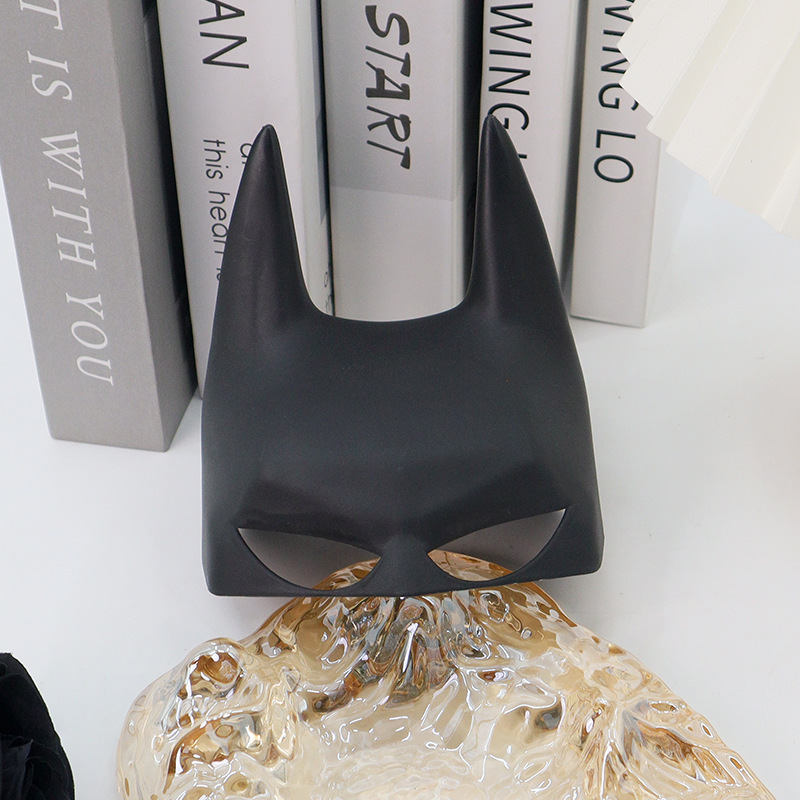 Ventas transfronterizas calientes nuevas mascotas gatos pequeñas máscaras adorables personajes de Batman personajes animales de alto nivel máscaras Halloween