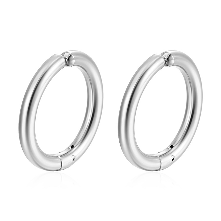 Amazon mismo estilo hip hop estilo de moda de alambre redondo de acero inoxidable clip de oreja sin oreja simple moda de acero de titanio hebilla del oído de los hombres