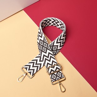 ����������Q�����L���玧Ƥ������玧���{���μ�б����Q��