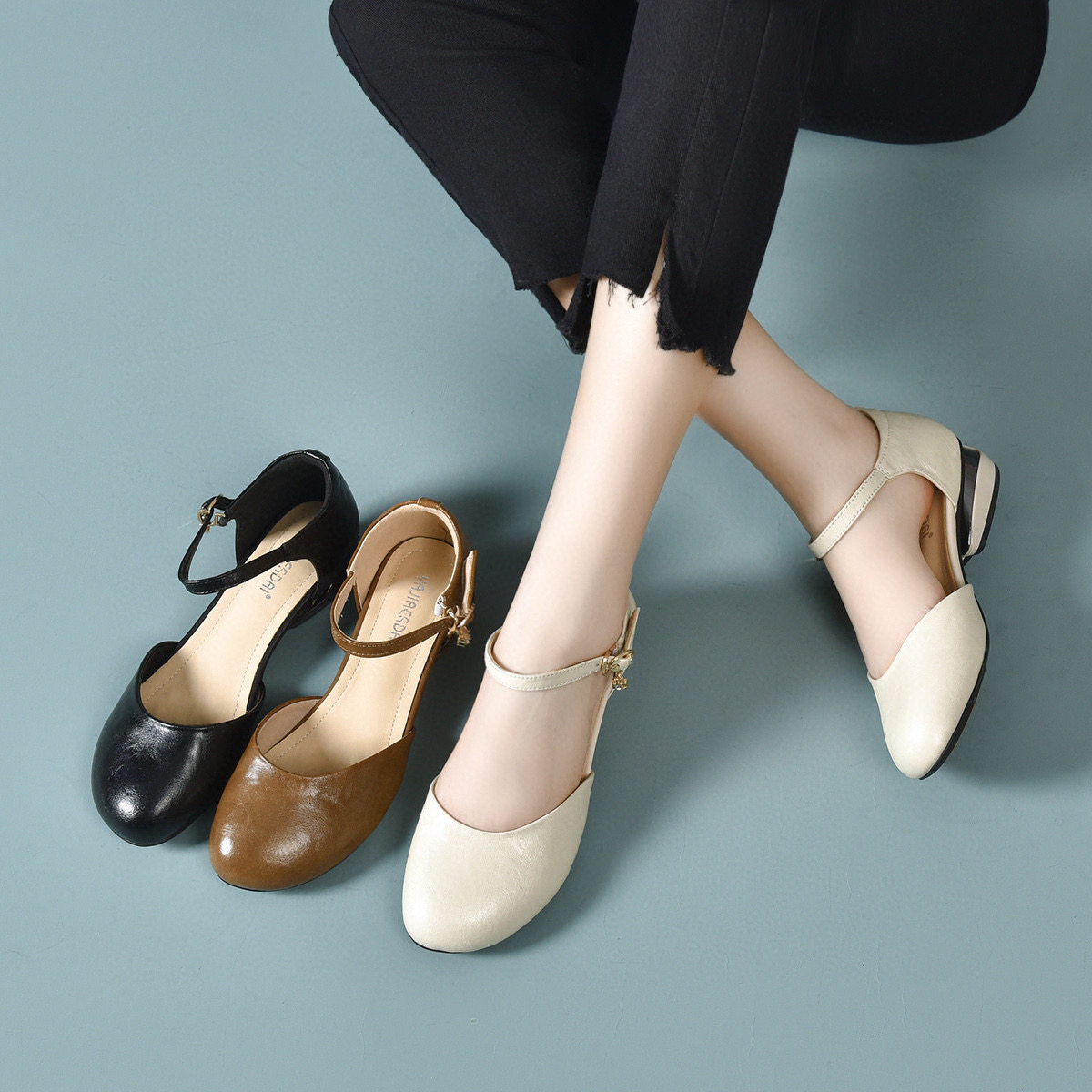 Giày sandal cao gót nữ quai ngang mũi tròn da thật gót thấp — màu đen
