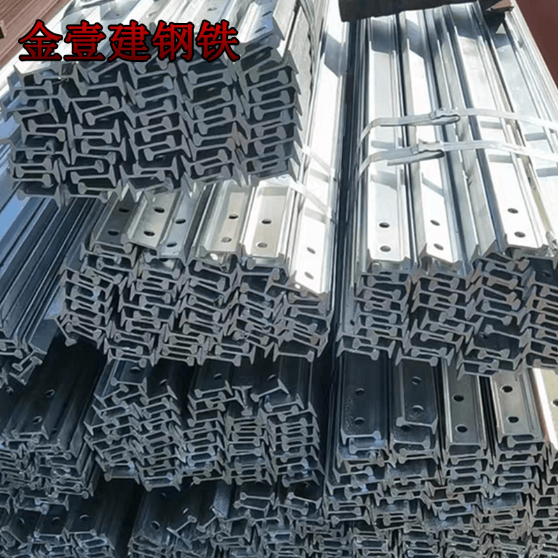 现货Q235迷你小轨道钢钢轨P8热镀锌轻轨电动平移门庭院大门伸缩门