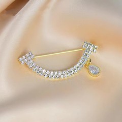 High-end new exquisite full-drilled smiling water drop smile brooch cute style versatile trendy suit coat pin accessory