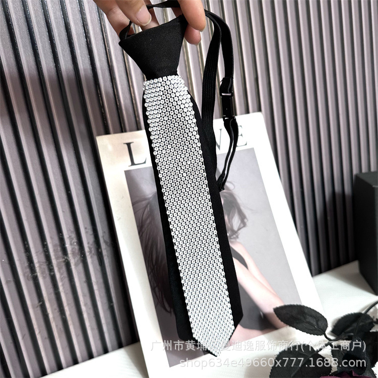 화이트 메쉬 다이아몬드 타이