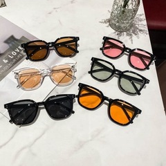 新型ファッション個性ネット赤爆金純欲頬紅サングラス女性紫外線防止サングラス卸売り