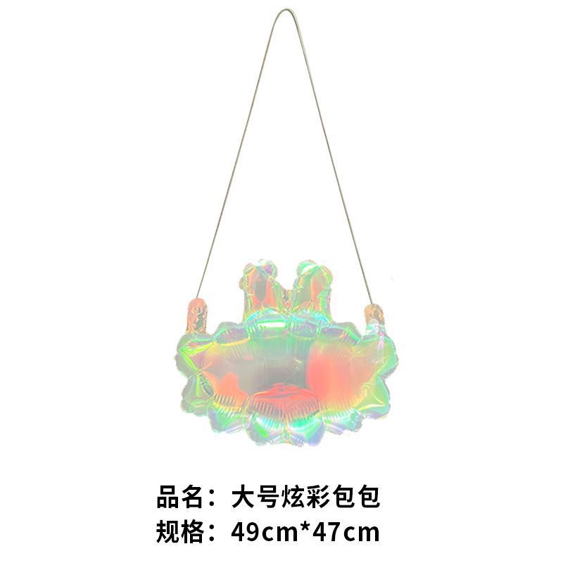 赤い本ins風が輝いてかわいい女の子が風船をかばんします。|undefined