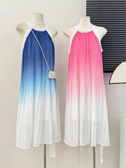 設計感漸變壓褶掛脖連衣裙女春秋2024新款海邊度假寬鬆顯瘦背心裙