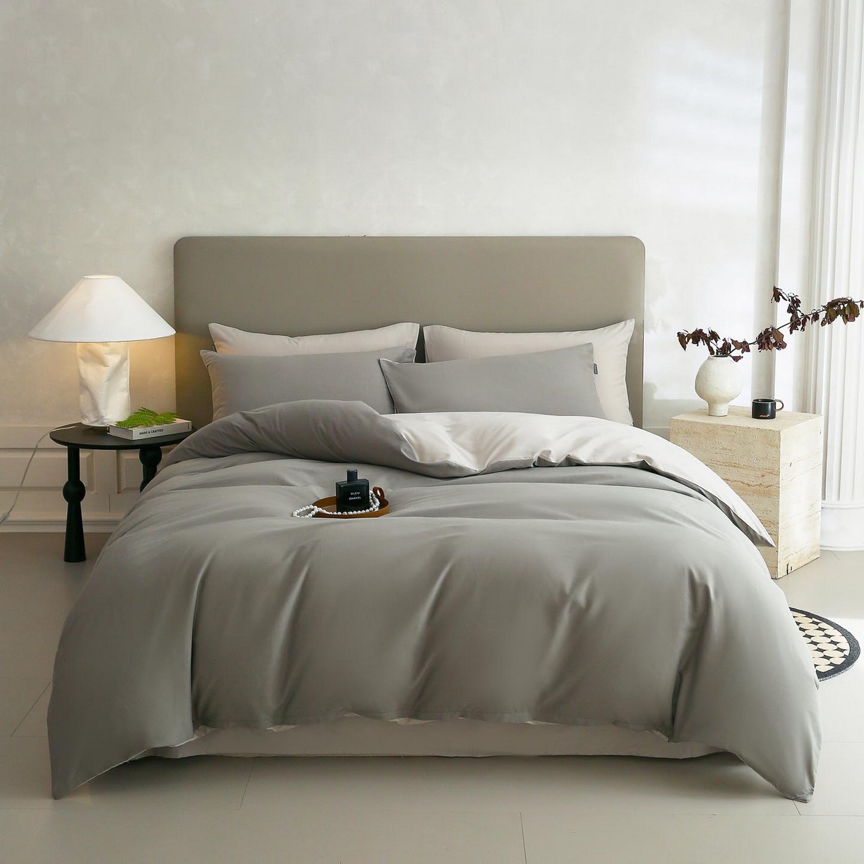 Algodón simple de cuatro piezas, una clase de madres y bebés, cuatro piezas, 100 piezas, cuatro piezas más gruesas, lujo ligero, sensación de alta calidad.