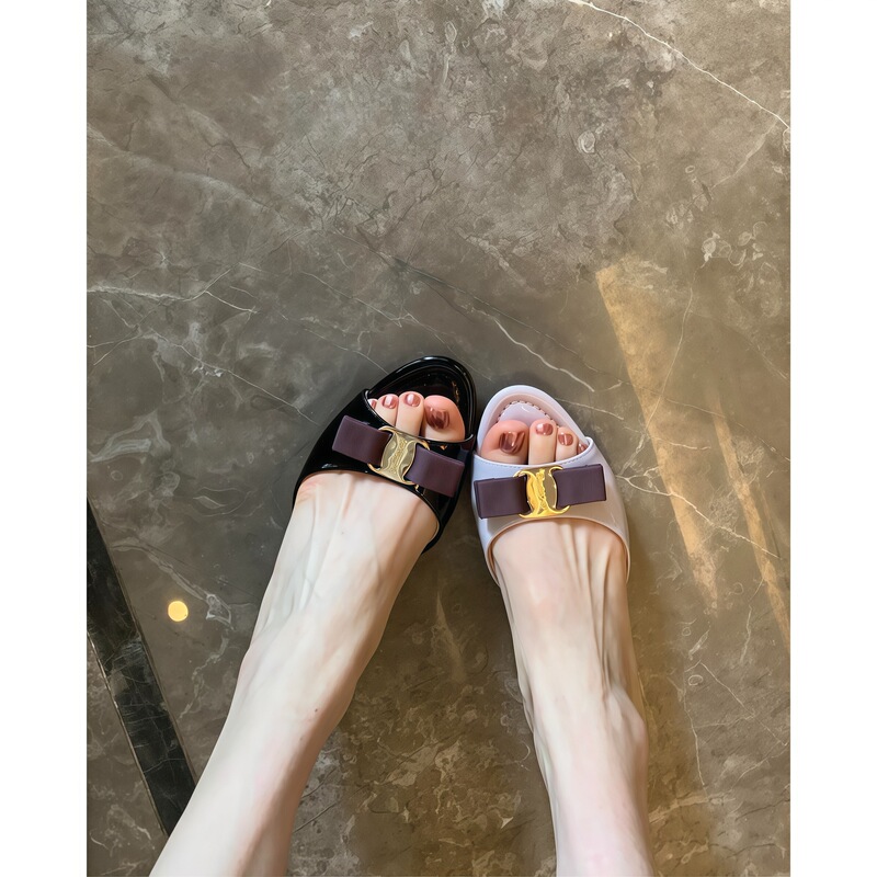 Chuyuji French-style elegant high-heeled slip-on sandals for women, summer outdoor wear, sophisticated look, suitable for pairing with skirts, thin-heeled small sandals