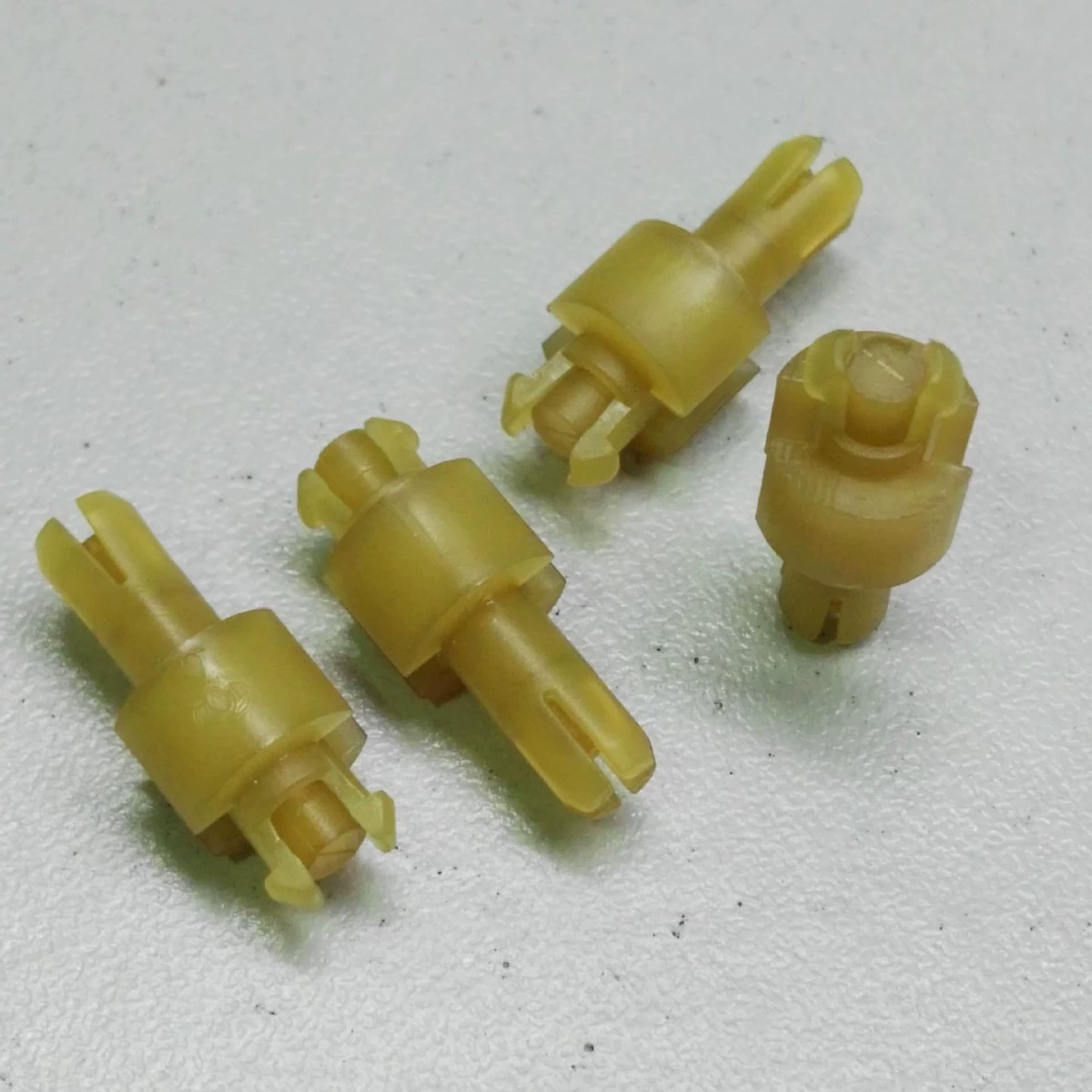 Производители поставляют АБРИКОСОВУЮ заклепку фиксированной пряжкой молоток заклепки изоляционная колонка