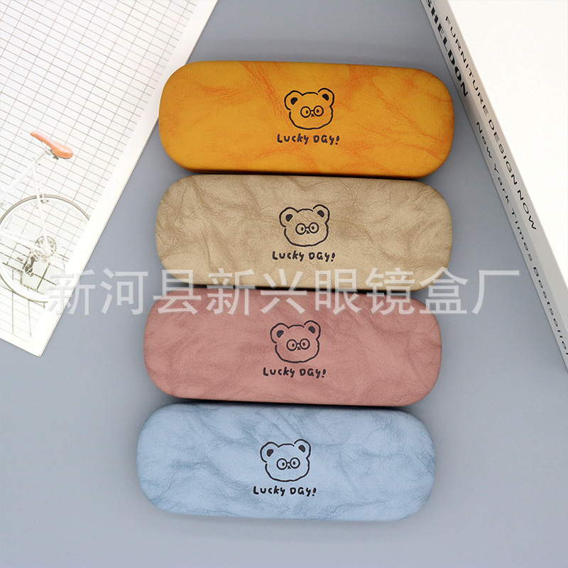 Custom-Made Simple and Portable Handmade Eyeglass Cases, Eyeglass Frames, Large Frame, Fashionable, Supports Logo and Store Name, Leather Material Custom-Made Simple and Portable Handmade Eyeglass Cases, Eyeglass Frames, Large Frame, Fashionable, Supports Logo and Store Name, Leather Material