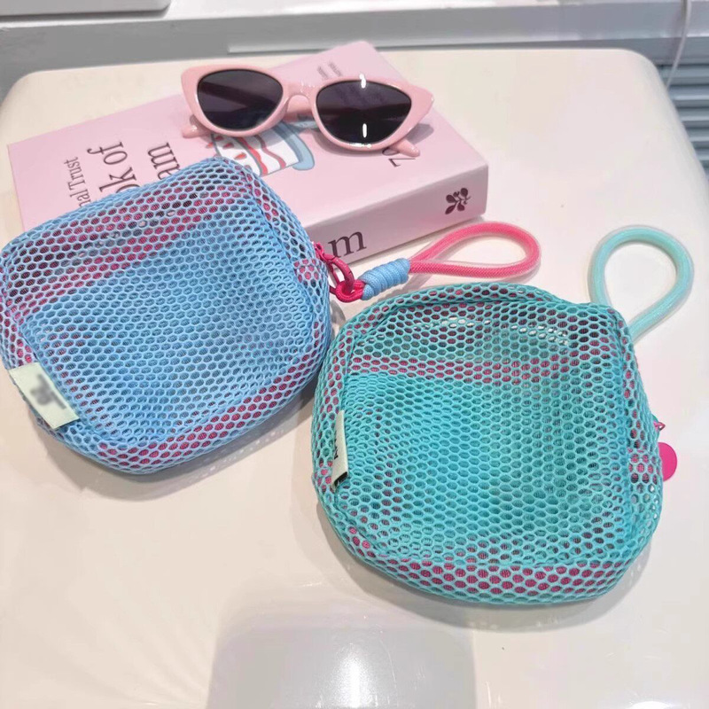 Dopamine Grid Tofu Bag Mini Mesh Coin Purse Portable Makeup Bag Travel Cosmetic Storage Pouch Factory Dopamine Grid Tofu Bag Mini Mesh Coin Purse Portable Makeup Bag Travel Cosmetic Storage Pouch Factory