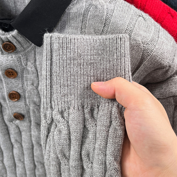 Suéter de hombre de torsión transfronterizo hombre de cuello medio alto delgado overhead casual otoño y invierno nueva moda de ropa de hombre camiseta de punto