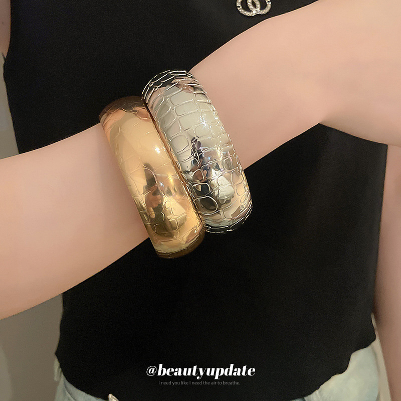 Pulsera de metal brillante irregular transfronteriza moda pulsera simple europea y americana diseño exagerado personalizado sentido de la joyería al por mayor