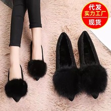 2025年秋冬季新款兔毛毛尖头平底浅口豆豆单鞋女加绒棉瓢保暖棉鞋