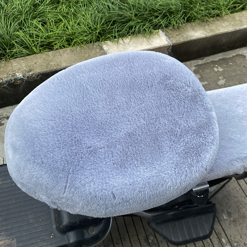 冬のベルベットは電動自転車の座布団を厚くして、電気自動車の座布団を保温して快適な雅迪エマ共通カバーをしている|undefined
