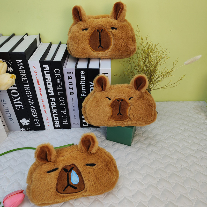 赤い本の震え音の同じタイプのカピバラのぬいぐるみの筆袋のかわいい漫画の文房具の収納袋の大容量の文房具の箱|undefined