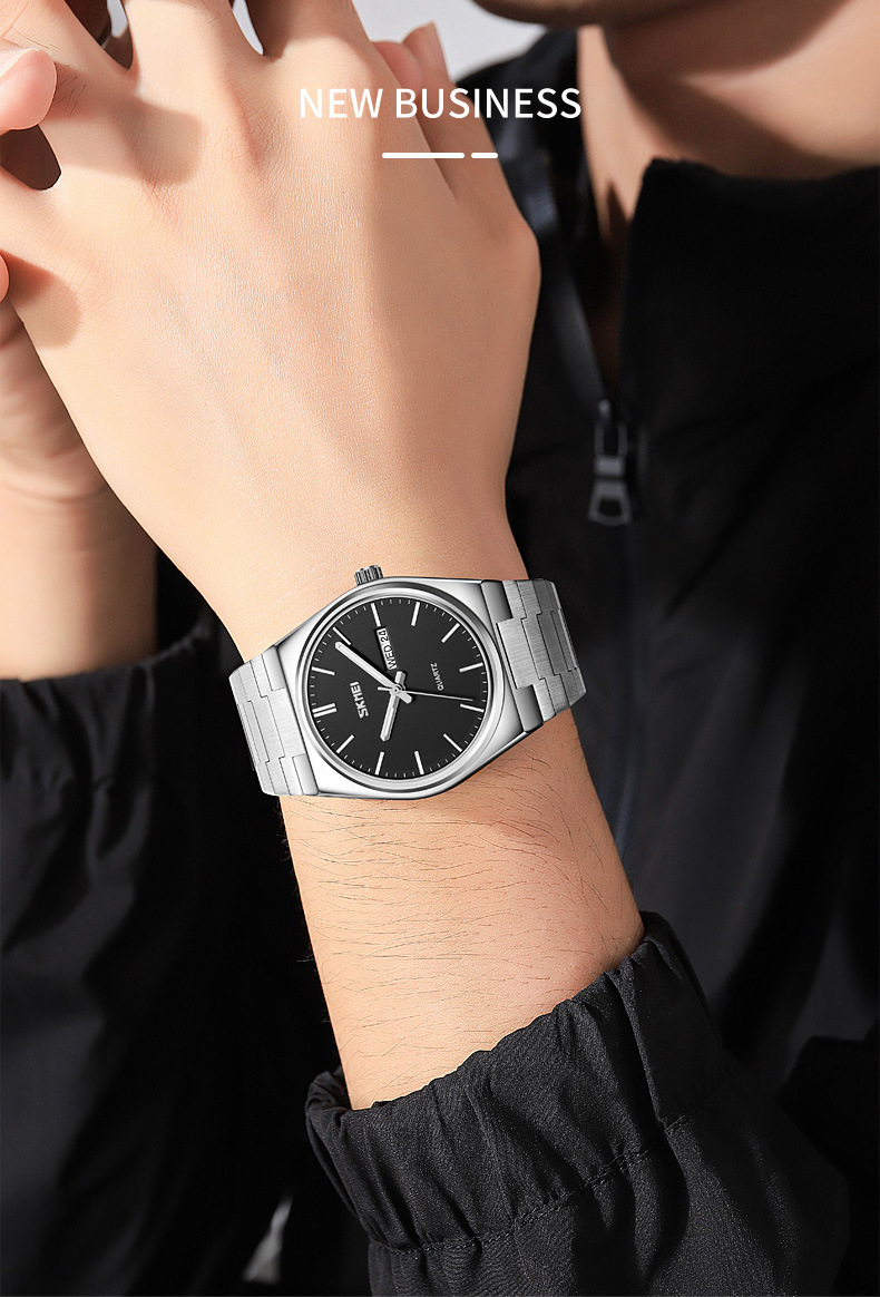Men's Watch Image 6