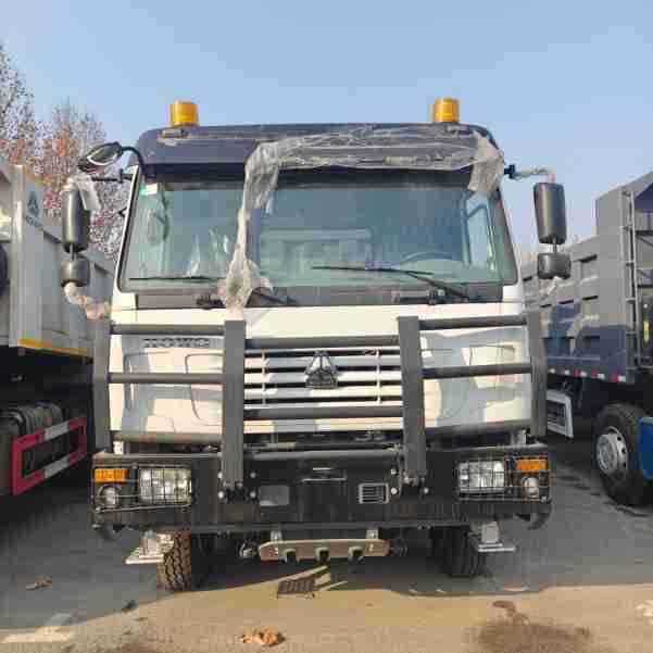 Exported dump truck, front four rear eight axle muck dump truck, used HOWO rear eight wheel 6X4 dump truck