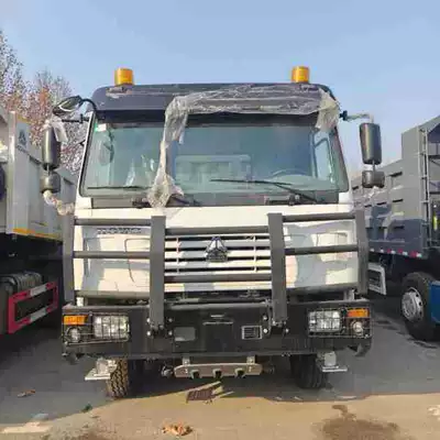 Exported dump truck, front four Yük maşınları