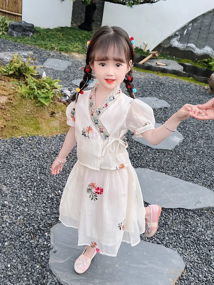 Conjunto de dos piezas de verano 2026 de nuevo estilo para niñas, ropa étnica infantil, vestido Hanfu de manga corta para niños pequeños