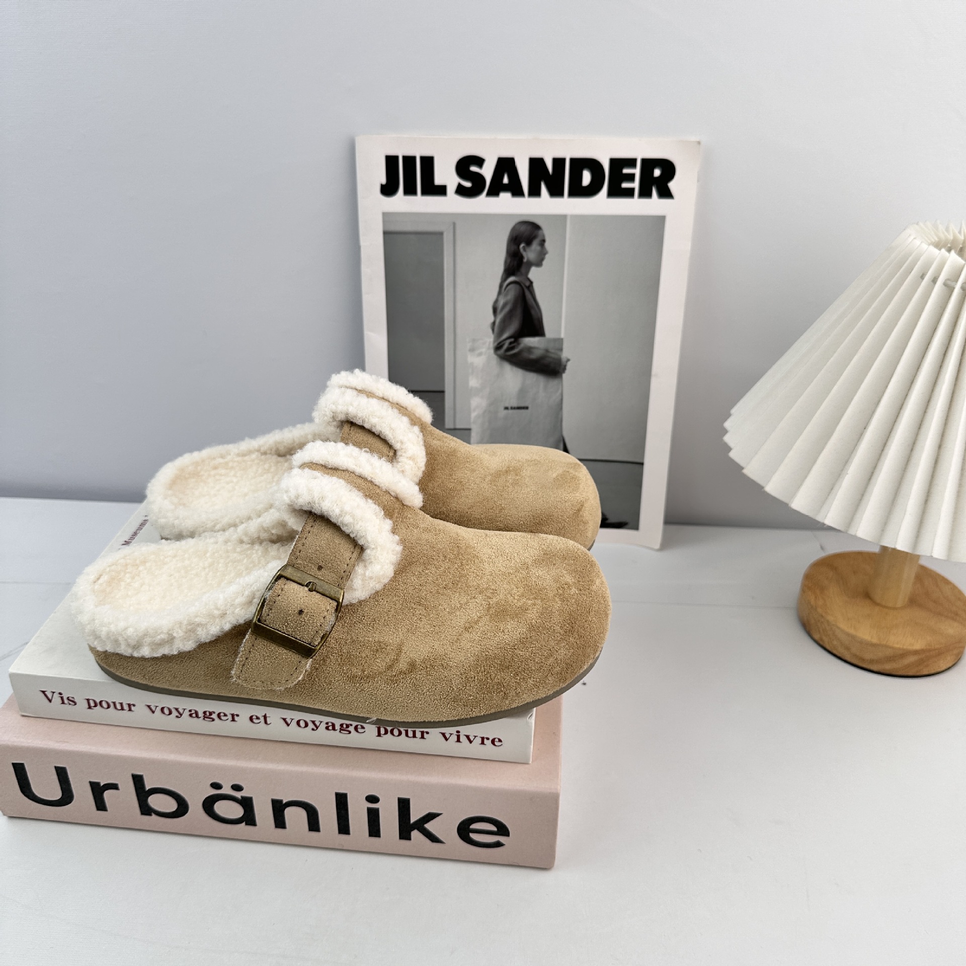 Yuanbo 2025 otoño y invierno nuevo estilo de moda con zapatillas de terciopelo, zapatillas de algodón vintage Burken perezosas image 7