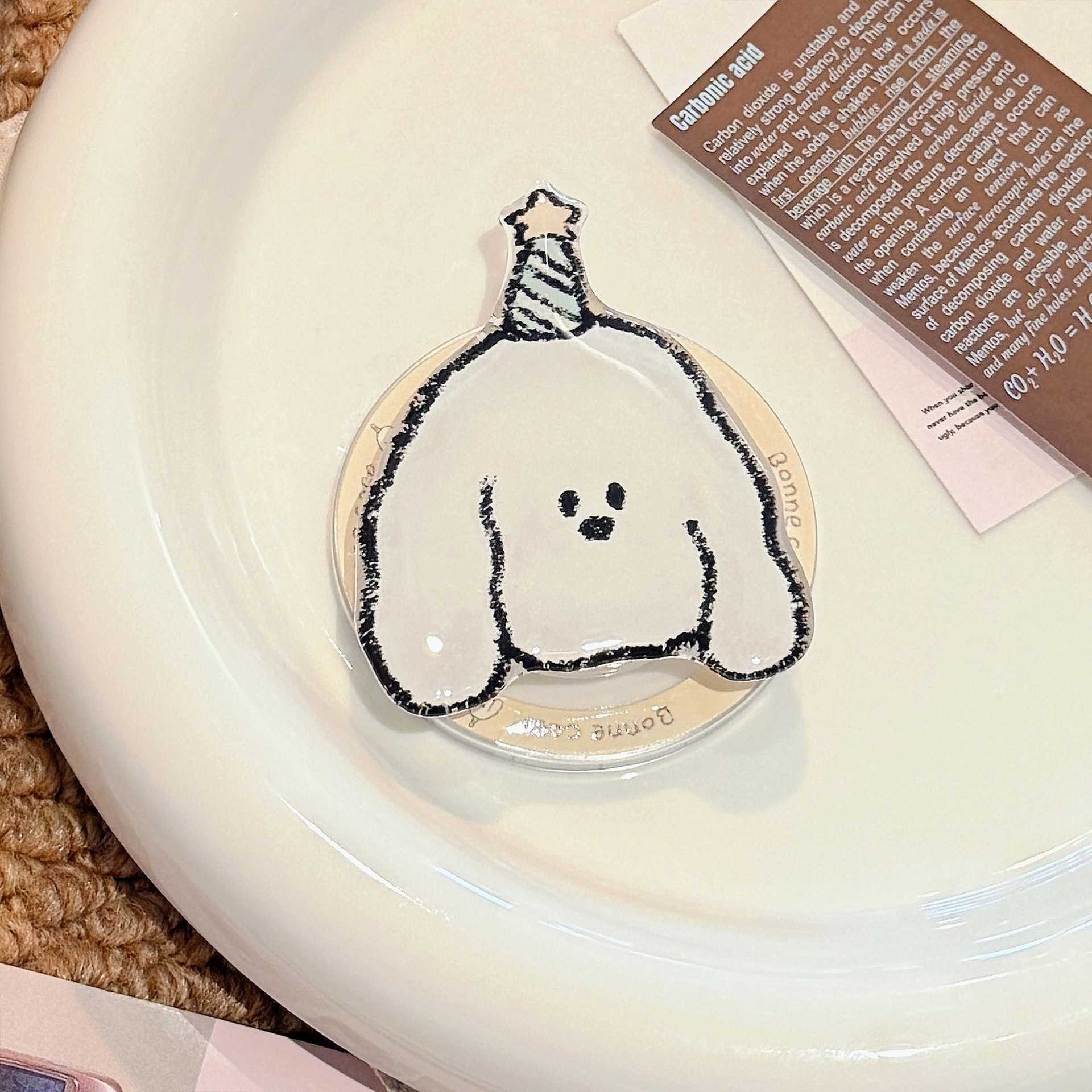 Adecuado para Magsafe soporte magnético lindo de dibujos animados pequeño animal soporte de airbag de teléfono móvil escritorio portátil retráctil