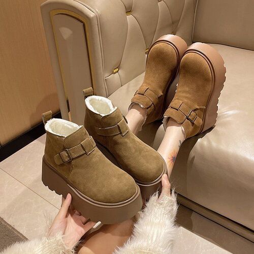 Thick-soled height increasing 7 cm warm and thick cotton shoes 2025 winter new Korean style small figure women's snow boots