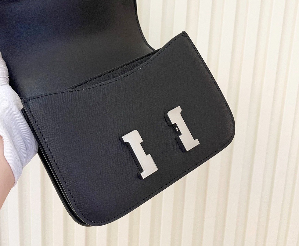 블랙 실버 버클 올바른 버전