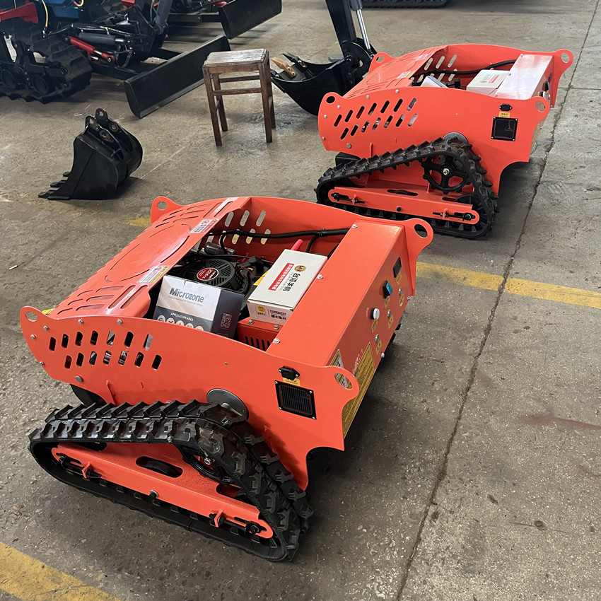 果园杂草割草碎草机 履带式遥控割草机 远程智能汽油除草机