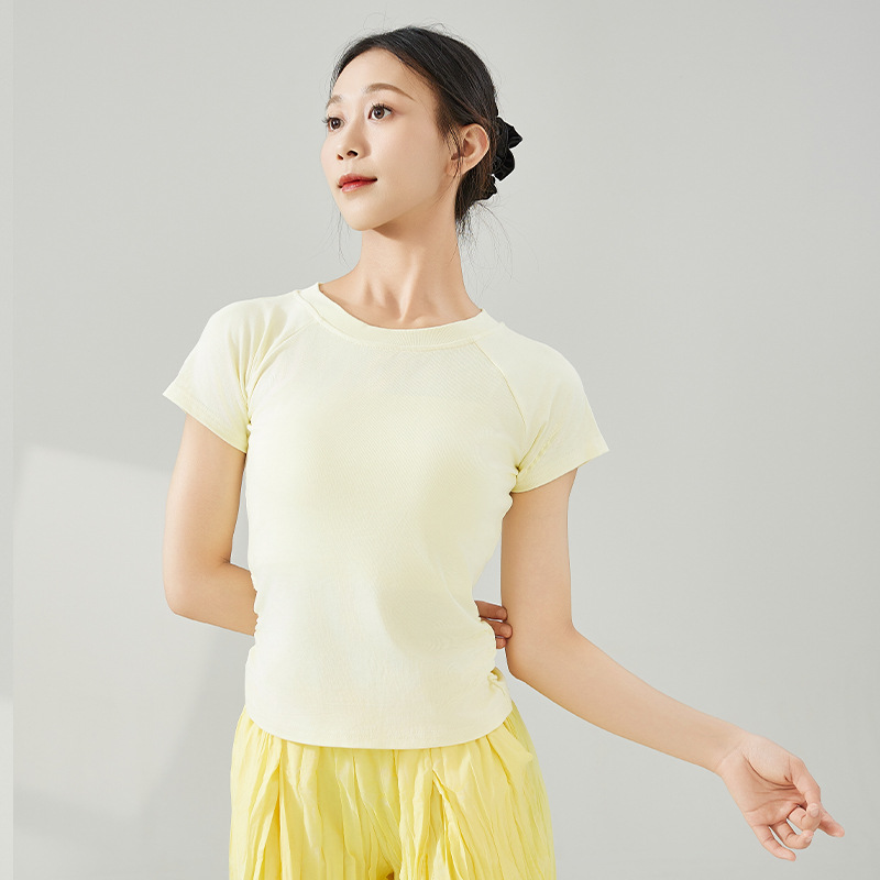 Màu vàng nhạt (không hở lưng) / S