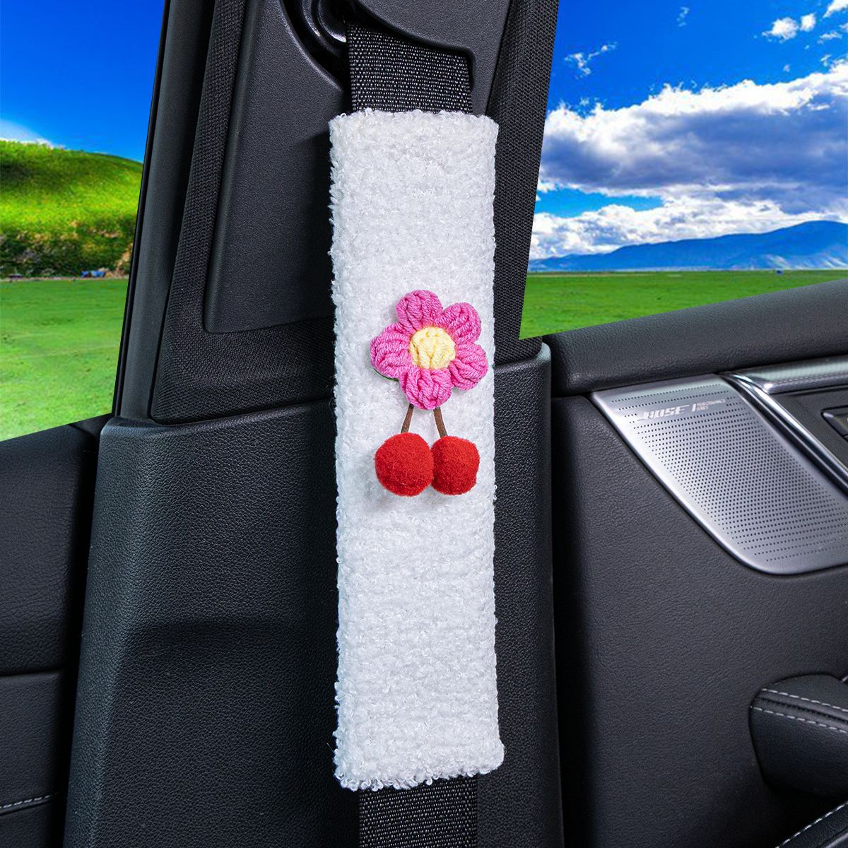 Cross-Border Amazon Personalized Creative Car Safety Shoulder Pads White Lamb Wool Shoulder Pads Girls' Seatbelt Decoration