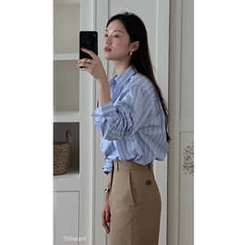 现 2025春季新款韩国设计师荷静舒适安逸配色简约条纹衬衫