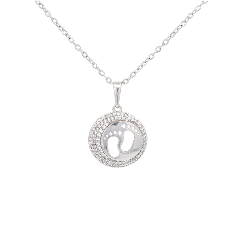 Xuping joyería colgante de huella de pie redondo hueco diseño creativo collar de diamond collar conmemorativo al por mayor