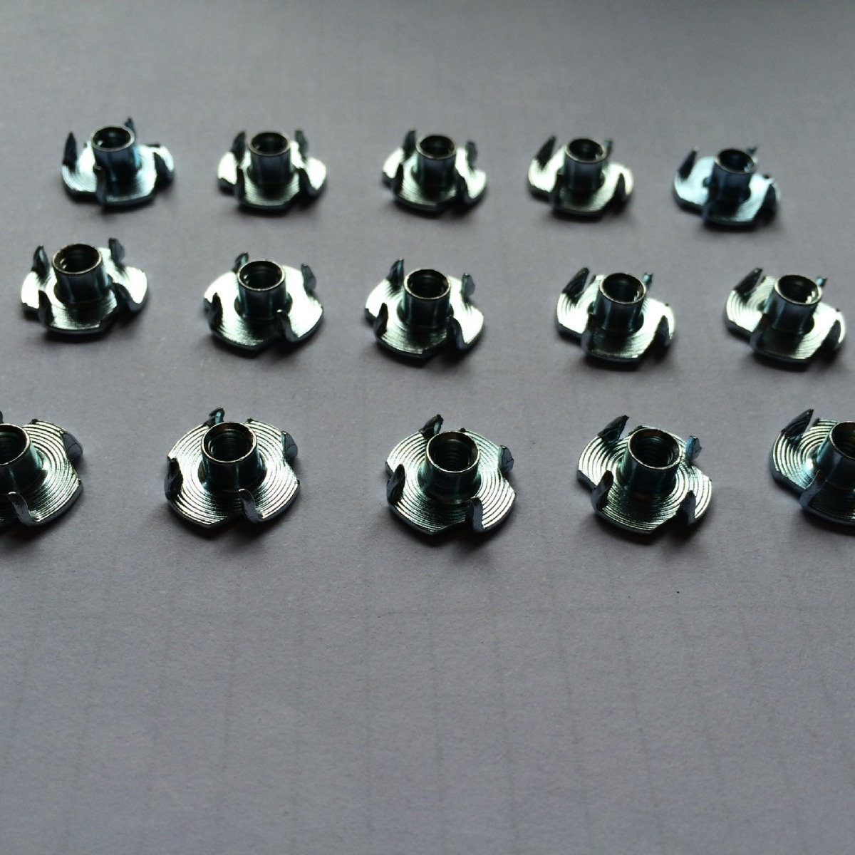 冷墩四爪螺母Ｍ5Ｘ6成型四爪螺母 碳钢四爪钉 四爪螺母