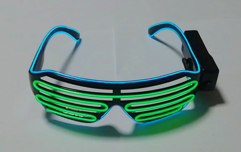 Modelo bicolor: azul + verde esmeralda