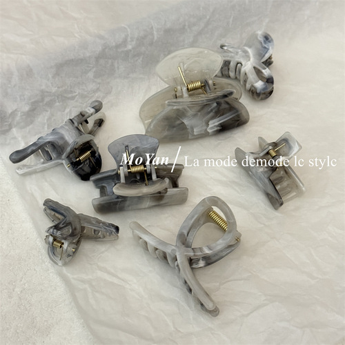 Water-based black series claw clip small size hair clip cute mini clip versatile hair clip side bang clip simple hair clip